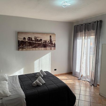 Guest House La Casaccia Фьюмичино Экстерьер фото