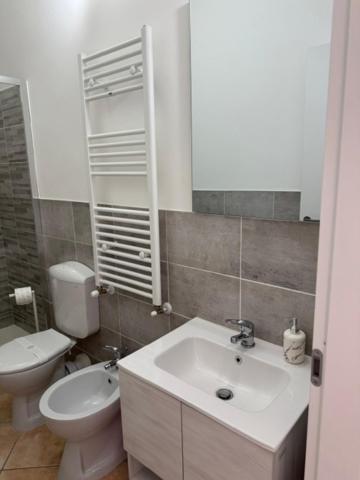 Guest House La Casaccia Фьюмичино Экстерьер фото