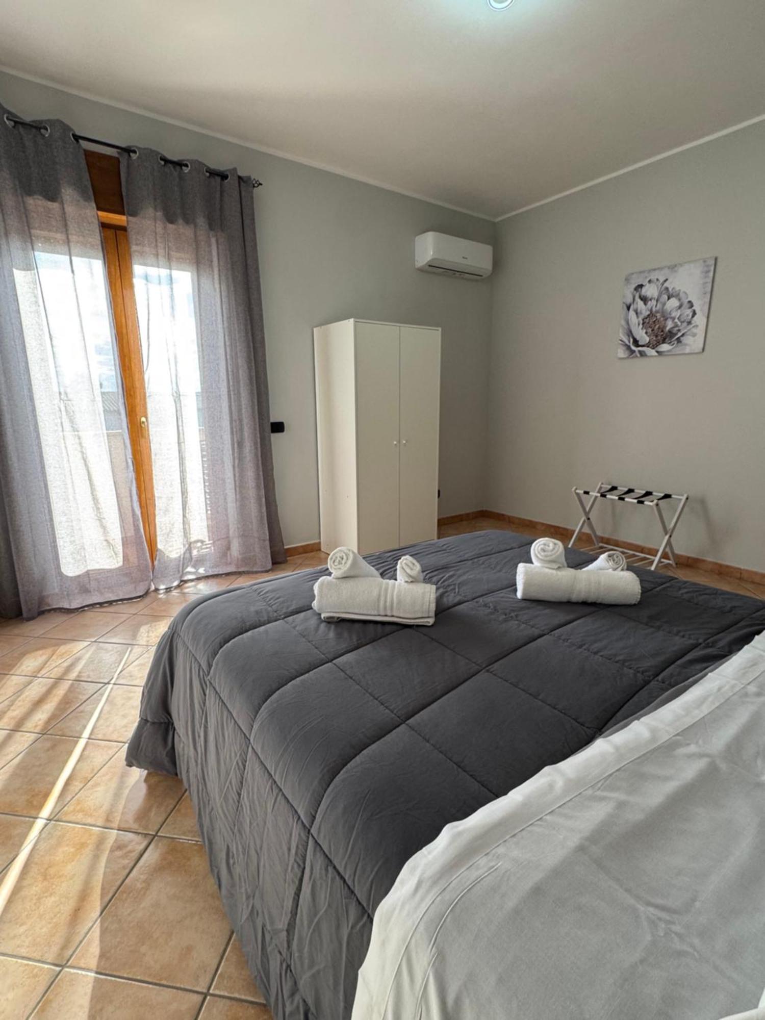 Guest House La Casaccia Фьюмичино Экстерьер фото